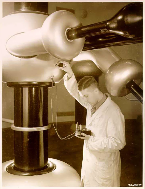 Einstellung und Kontrolle der Ventilheizspannung, 1938